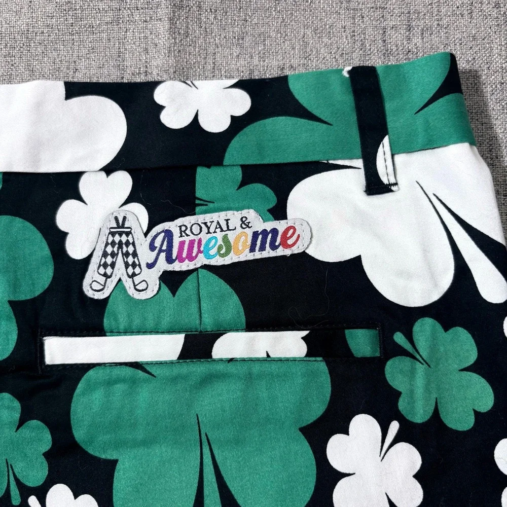 Royal & Awesome Paddy Par! Shamrock Golf Shorts Men 40 Green White